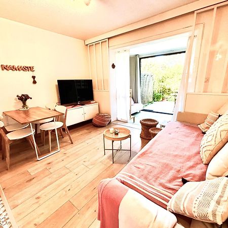 La Petite Pinede Studio Climatise Proche Plage Санари-сюр-Мер Экстерьер фото