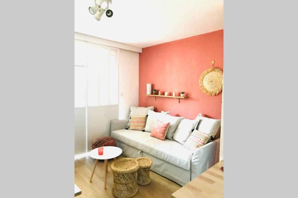 La Petite Pinede Studio Climatise Proche Plage Санари-сюр-Мер Экстерьер фото